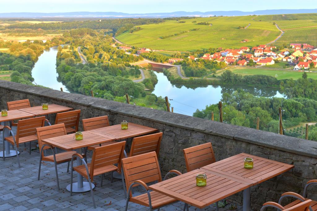 Vogelsburg Hotel Escherndorf Bagian luar foto