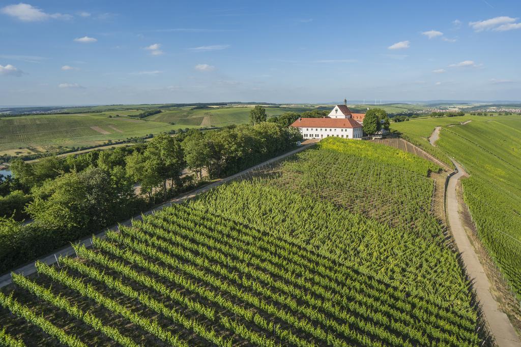 Vogelsburg Hotel Escherndorf Bagian luar foto