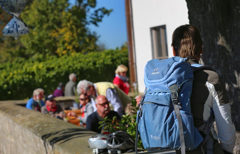 Vogelsburg Hotel Escherndorf Bagian luar foto